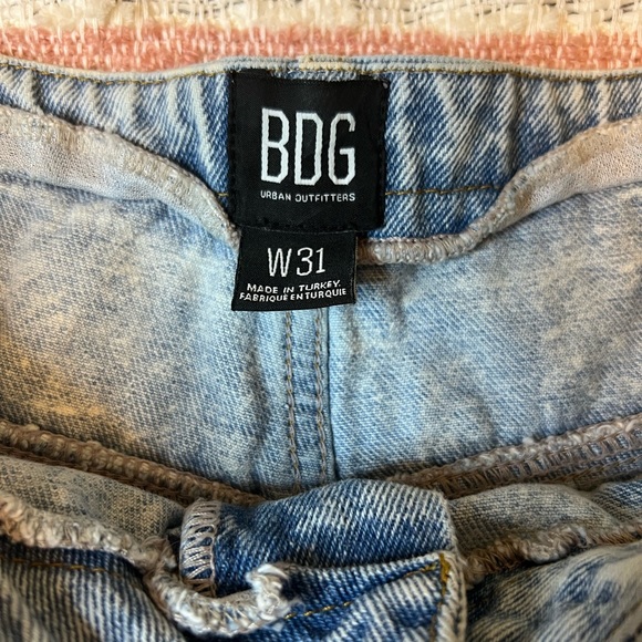 Urban Outfitters BDG Vintage Acid Wash Pleated Jeans - Picture 10 of 11